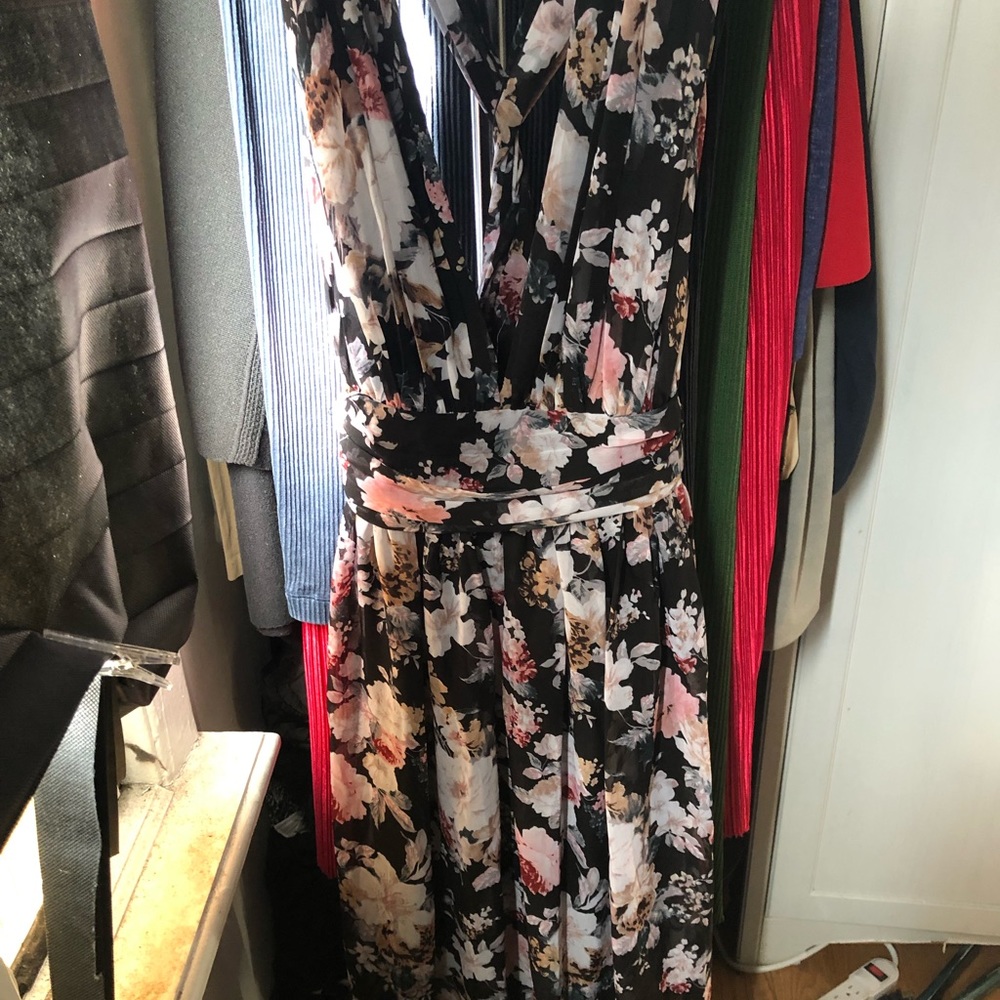 Never been worn floral halter maxi dress w tags